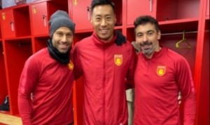 开云登录入口-杨程晒与马斯切拉诺合影：祝你好运战友，更祝愿你能早日成为名帅