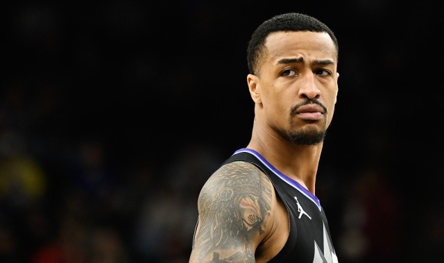 名记：热火对库明加3000万潜在年薪犹豫不决 在考虑德罗赞&amp;科林斯