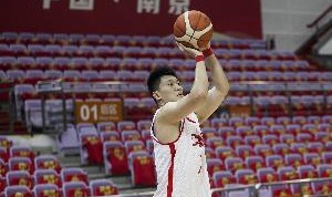 kaiyun官网-末节关键时刻连续三分不中！雷蒙10分钟三分3中1拿到3分1板